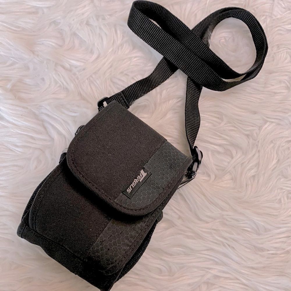 🟢3 for $20 TARGUS camera bag for point & shoot style camera hook & loop …